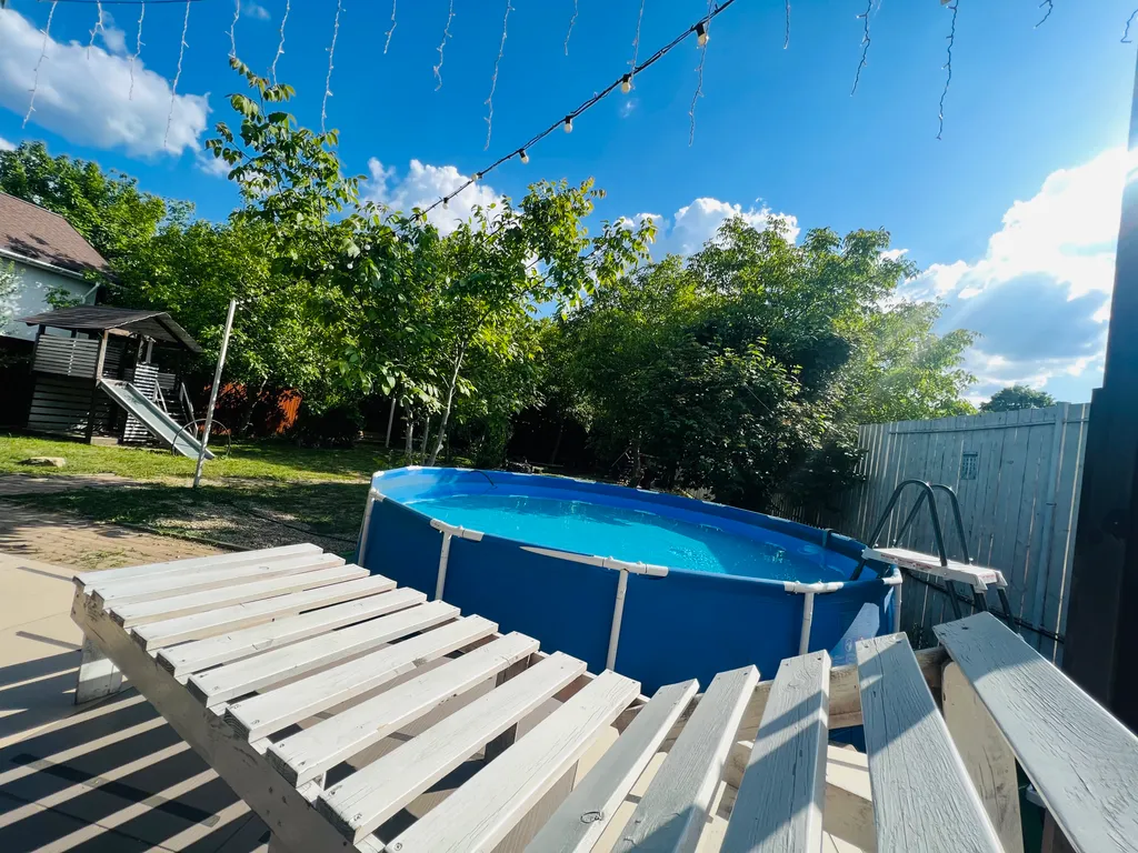 Коттедж Коттедж на берегу реки Кубань с баней, бассейном, банным чаном — Елизаветинская