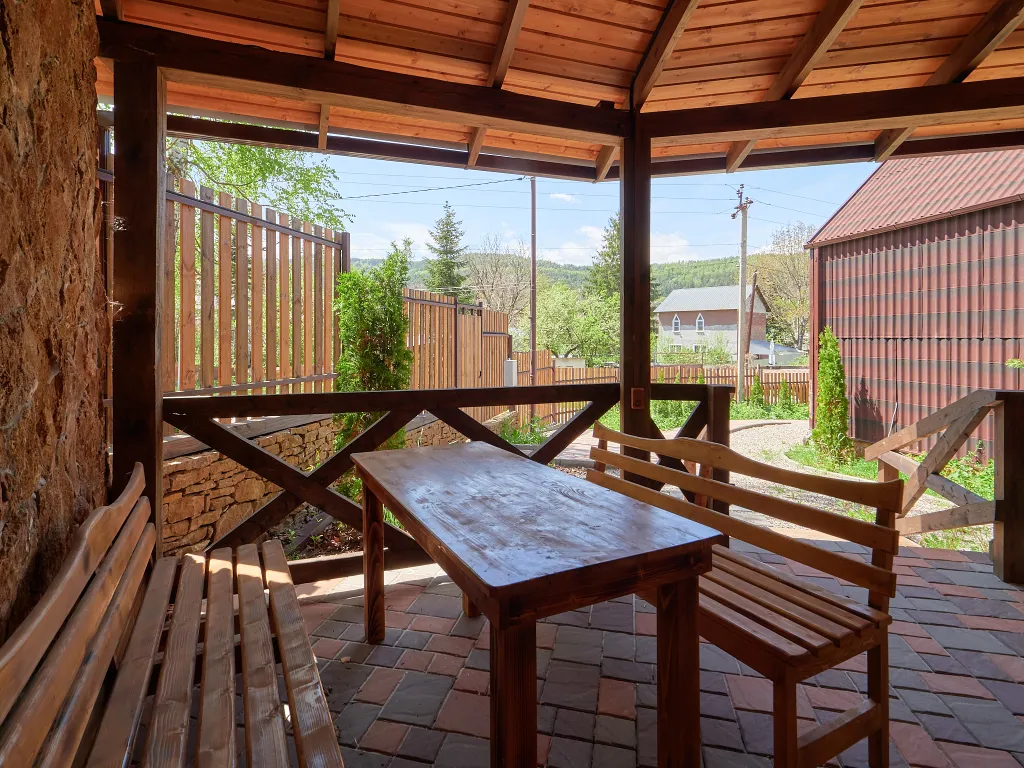 Шале с бассейном