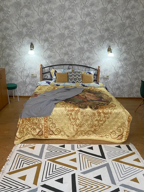 Уникальная квартира с интересным ремонтом и настоящим камином