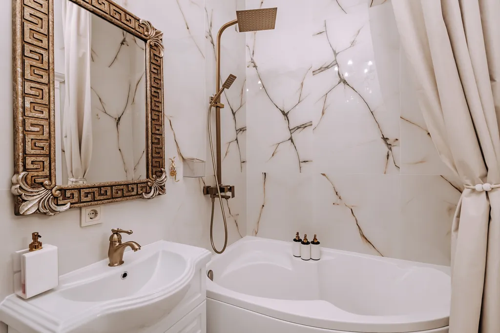 Рыжий Кот Голд (видовая квартира с изолированной спальней)