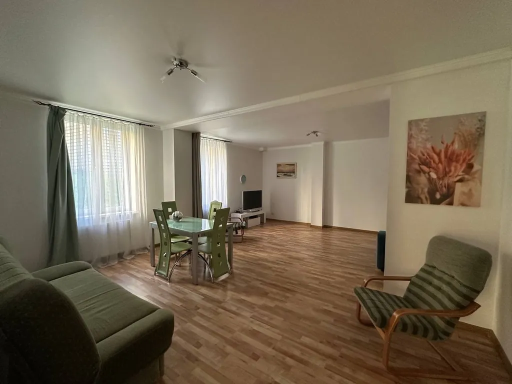 Квартира Просторная двухкомнатная квартира в центре города — Светлогорск