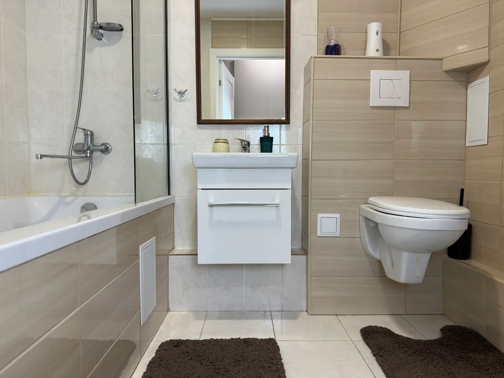 Тут хорошо на Циолковского