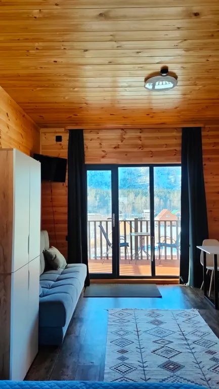 Четырёхместный номер с видом на горы