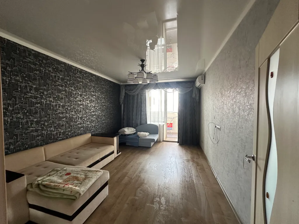 Трёхкомнатная квартира около ультры