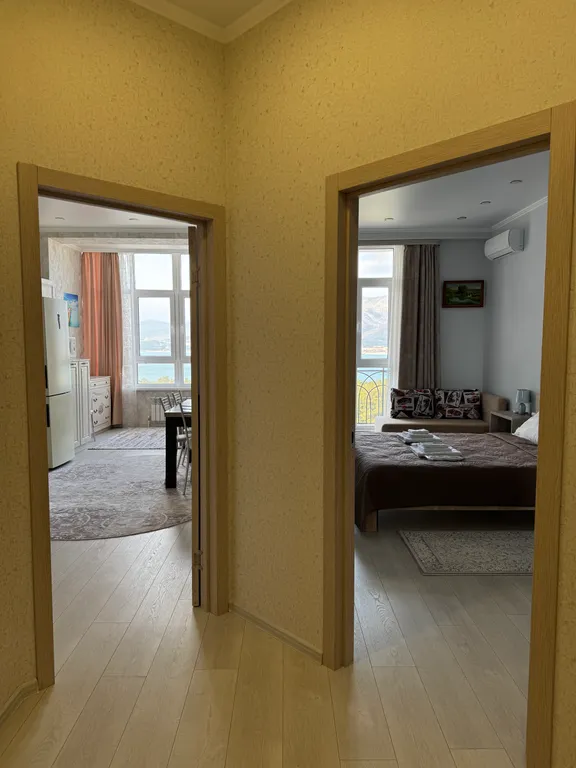 Квартира Квартира с прямым видом на море и горы с новым ремонтом — Геленджик