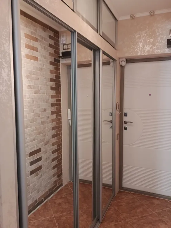 Уютная студия с видом на сосновый бор