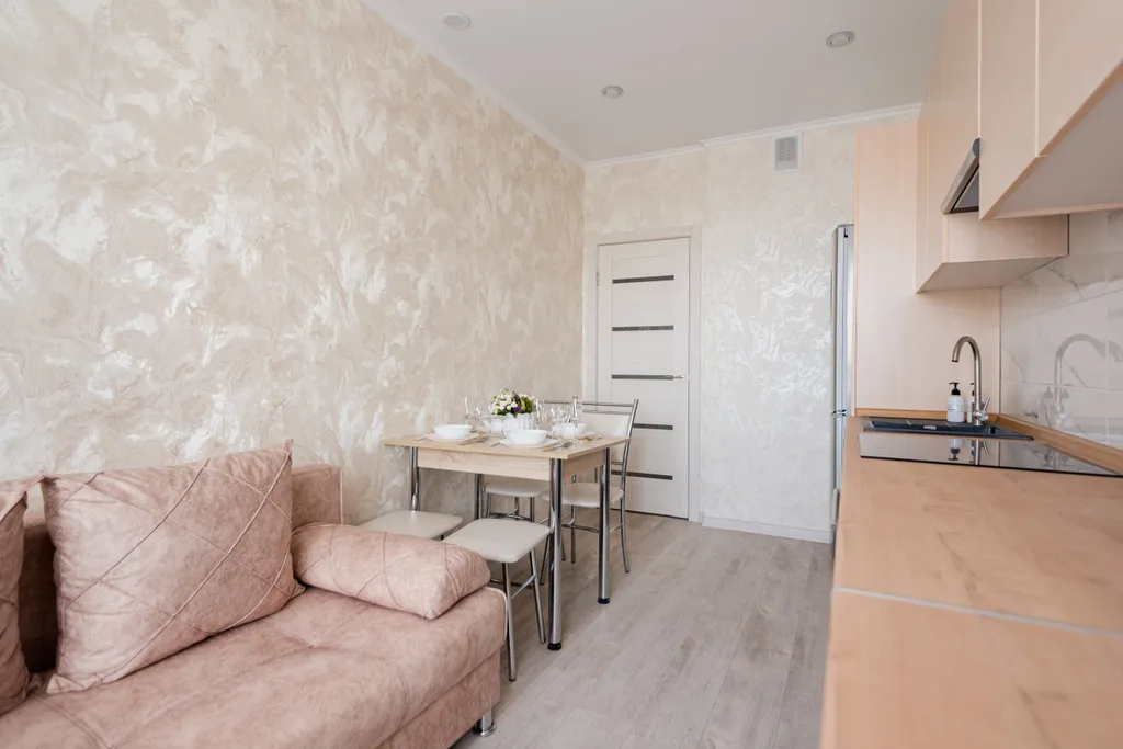 Уютная в центре города, гостиничный сервис, кондиционер бесконтактно