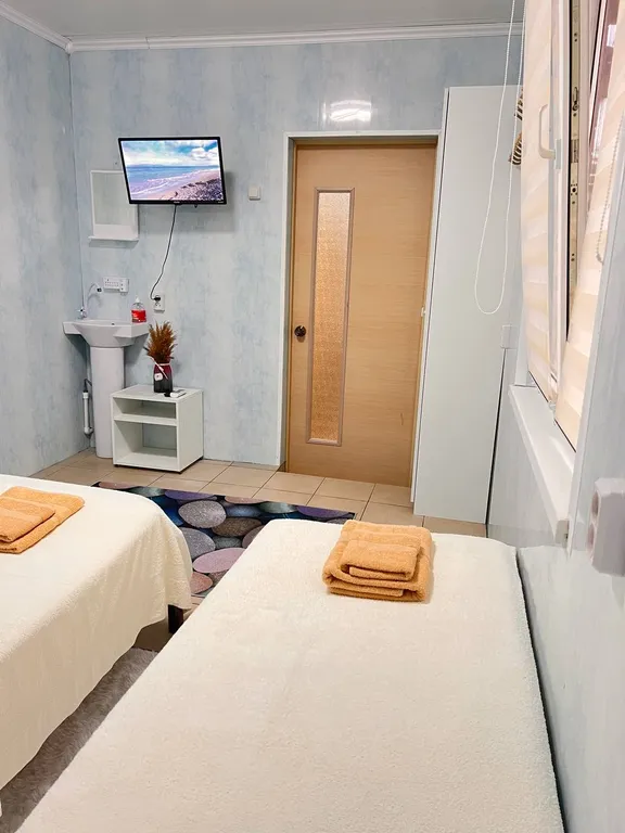 Семейный, шестиместный номер.