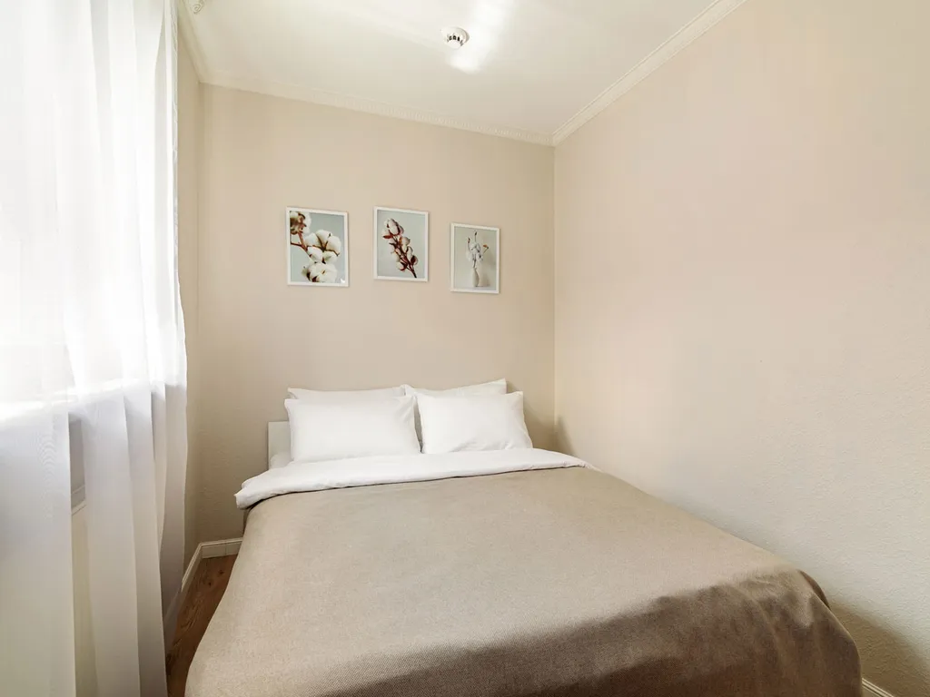 Дом с бассейнами и банкетным залом на Дмитровском шоссе