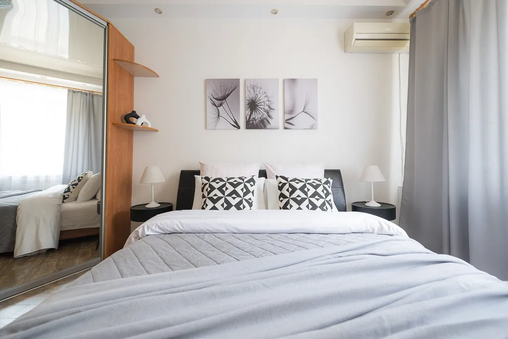 На площади Революции