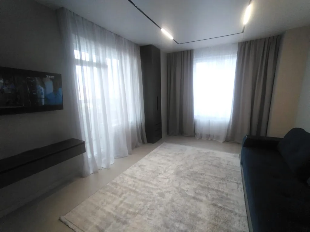 Красивая квартира на Набережной Героя России Кислова