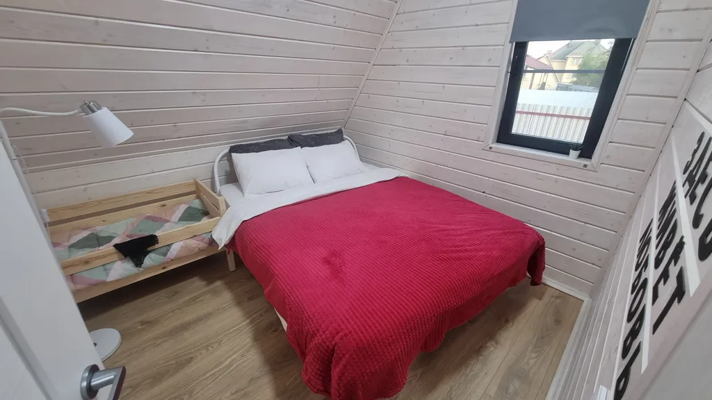 Просторный и уютный А-фрейм Scarlet House