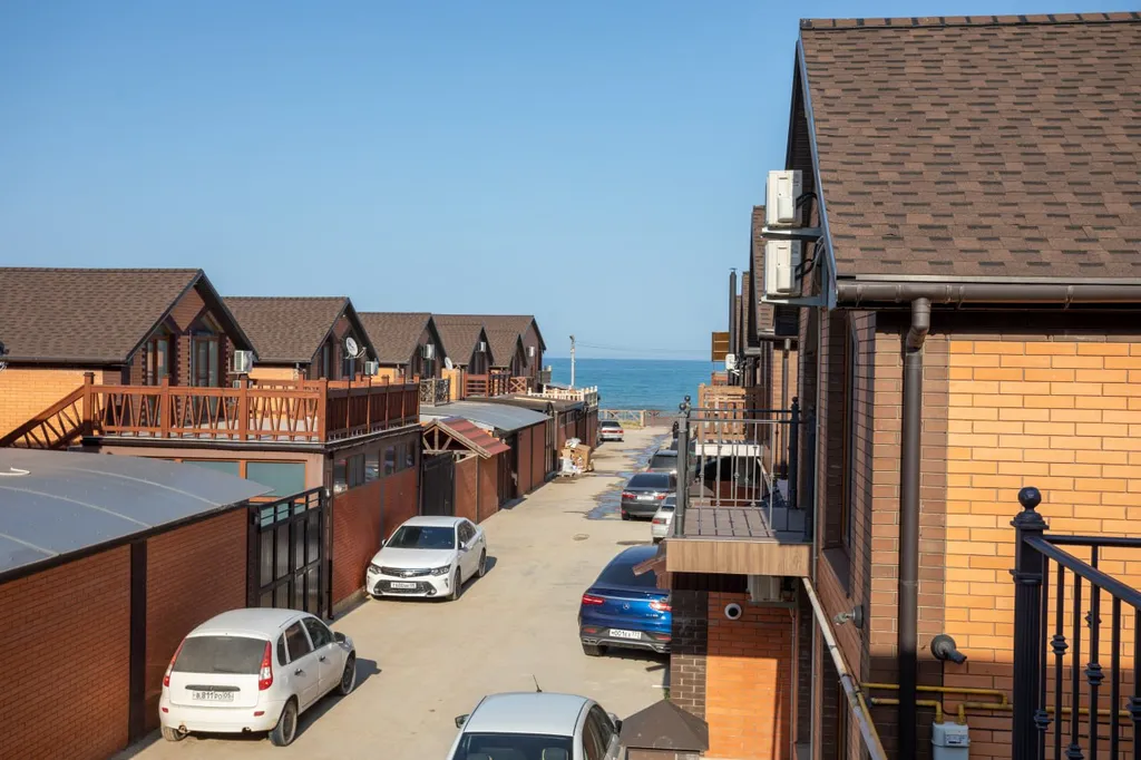 Дом на берегу моря