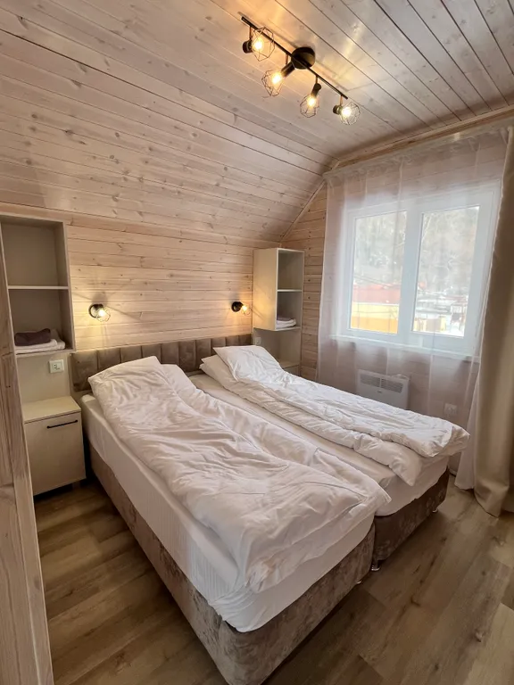 Коттедж с видом на горы 2