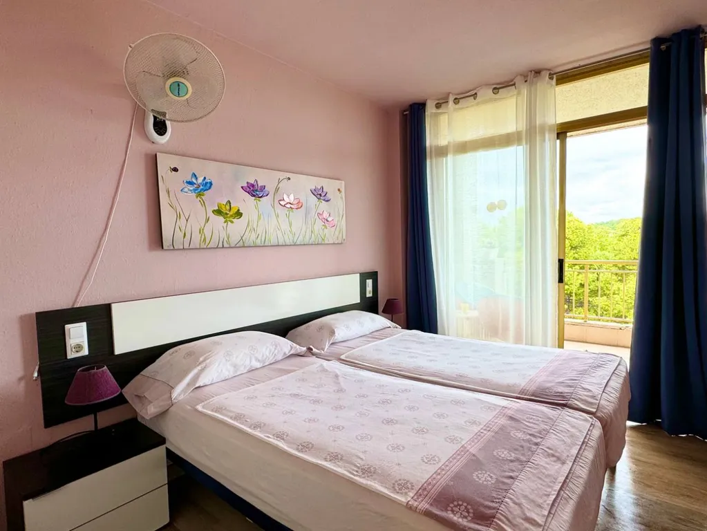 Apartsalou Lea