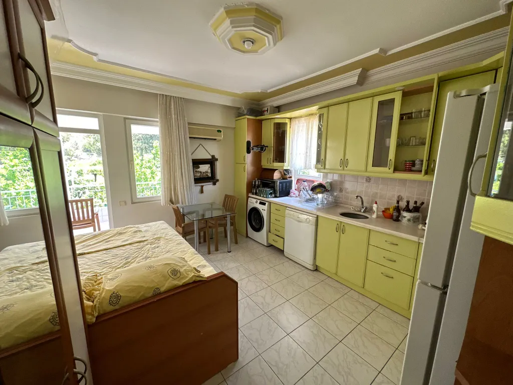 Апартаменты с кухней и ванной в номере в Бельдиби