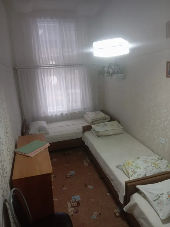 Трехместные с санузлом в номере