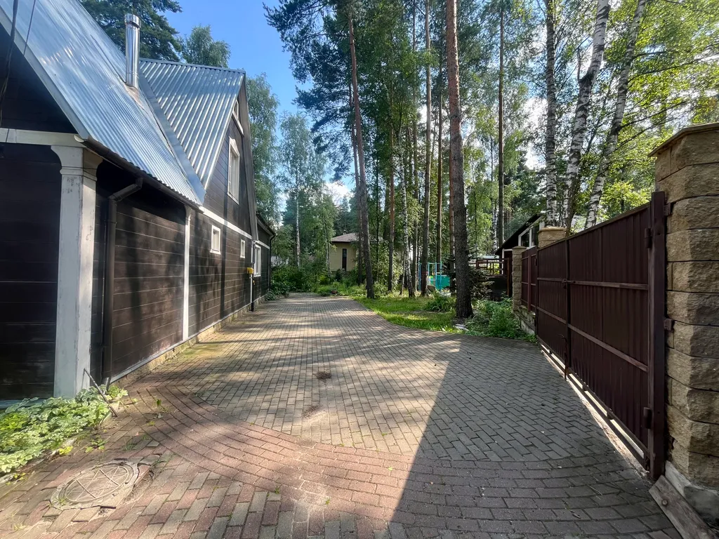 Дом в Шмеленках с гортензиями