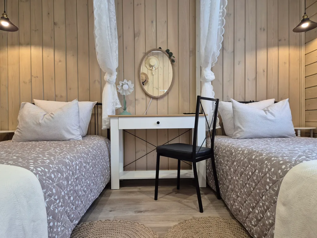 Коттедж Уютнейший дом с роскошным видом на озеро — Ларионово