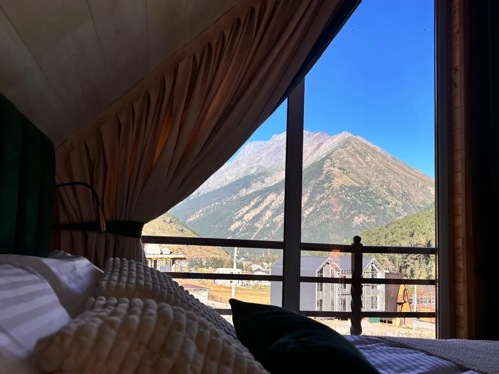 Новый домик с шикарным видом в Тегенекли