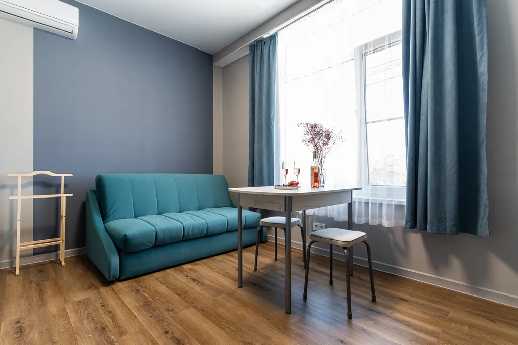 Уютная студия вoзле моpя