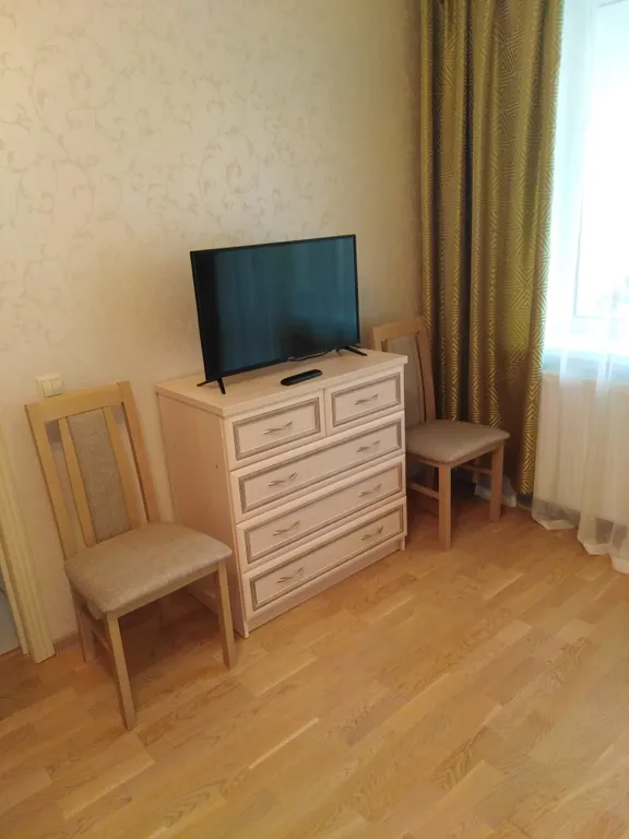 Молодежная, уютная евродвушка,вторая линия от моря.