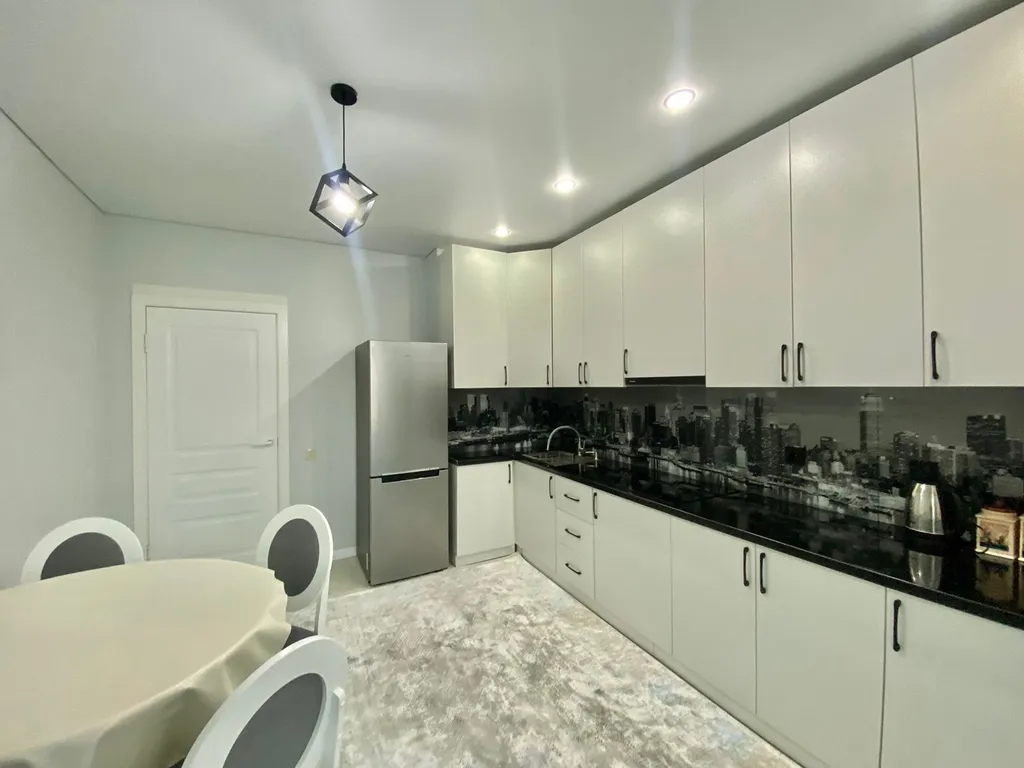 Просторная двухкомнатная квартира в ЖК Ala-Park