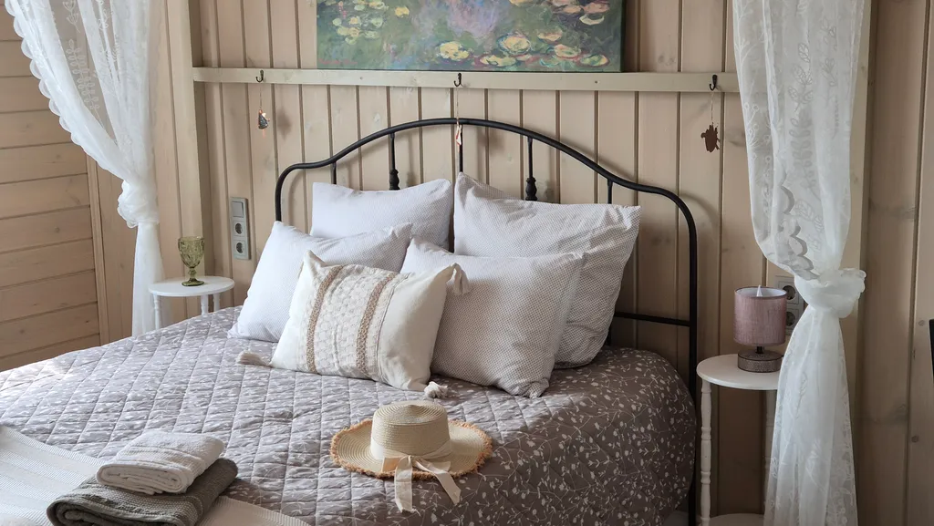 Коттедж Уютнейший дом с роскошным видом на озеро — Ларионово