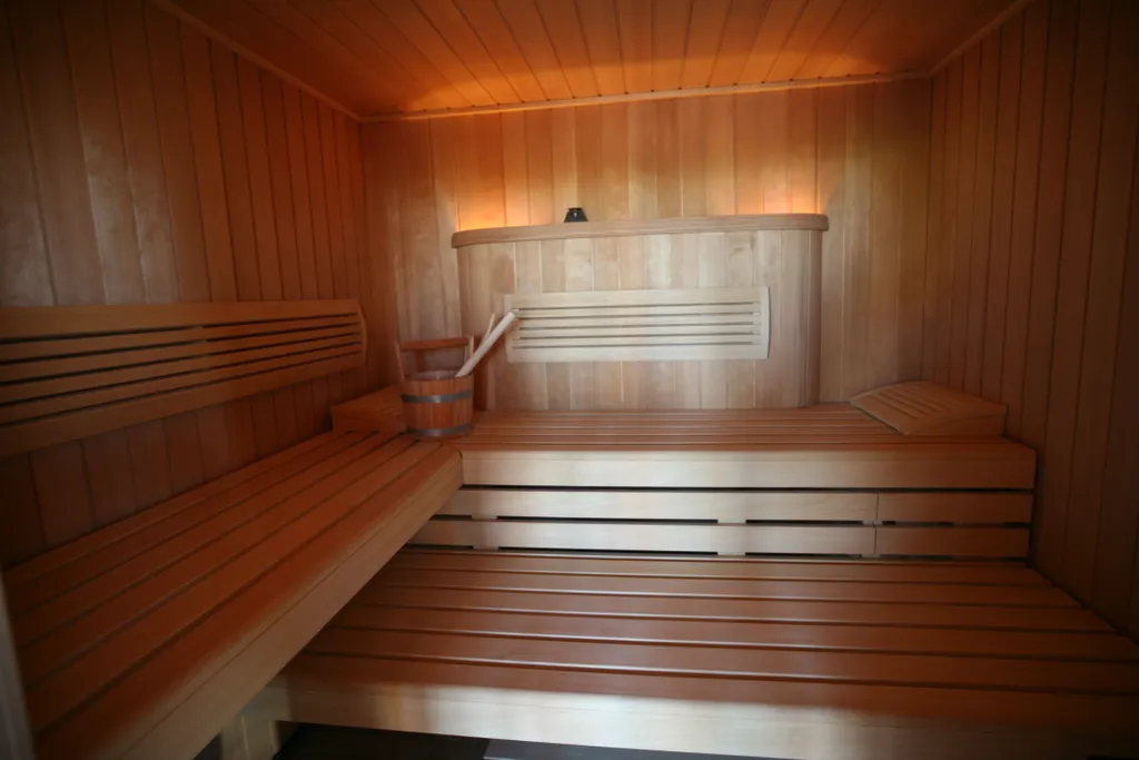 Коттедж Спа-коттедж с сауной, а так же бассейном и джакузи под открытым небом — Можайск