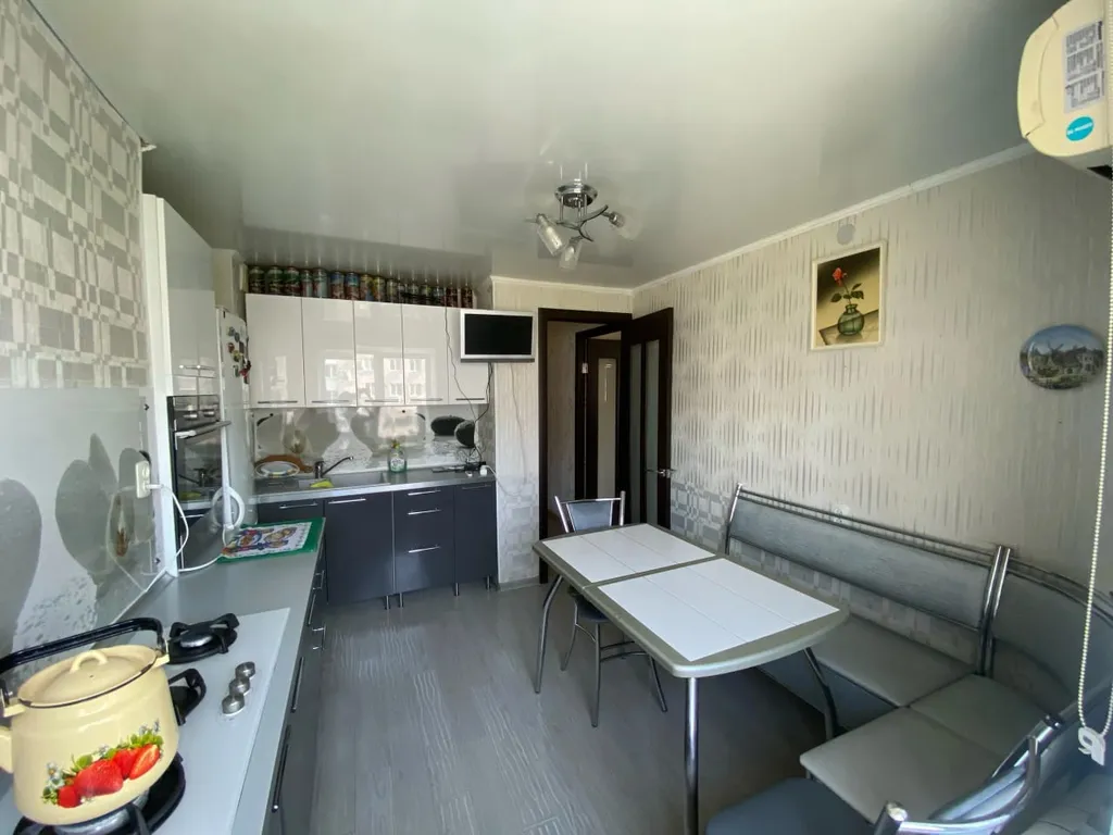 Двушка на набережной