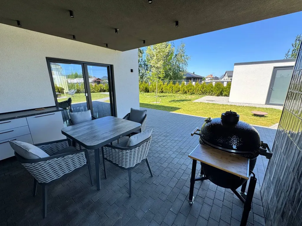 Современный стильный дом  лучшая локация у Калининград