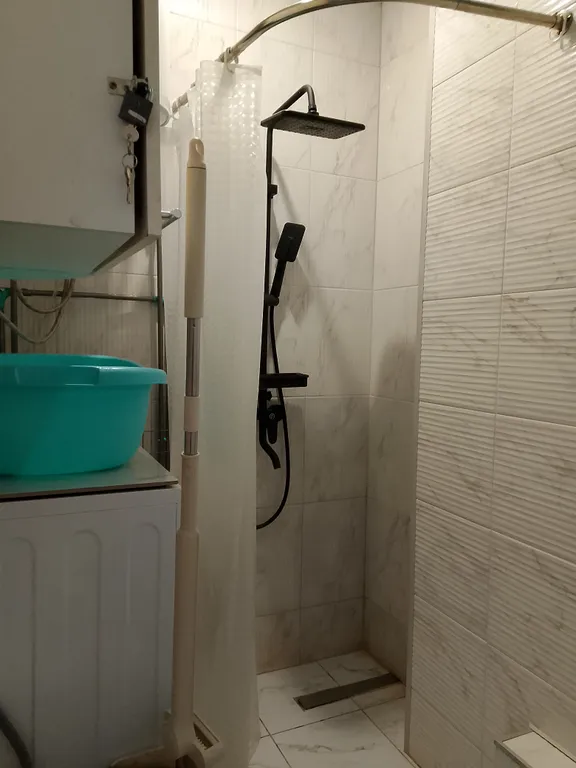 Студия с отдельно выделенной спальней, в шаговой доступности до моря