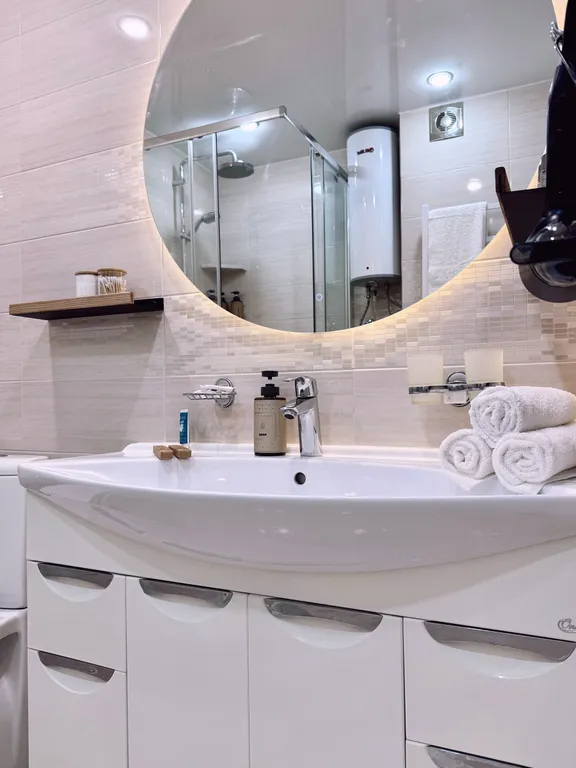 Квартира Квартира в ЖК Бизнес класса с бассейном, парковой и в 3 минутах от моря — Адлер