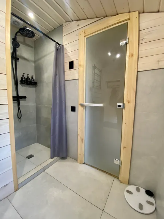 Коттедж Домик в лесу с сауной и купелью — Гжель