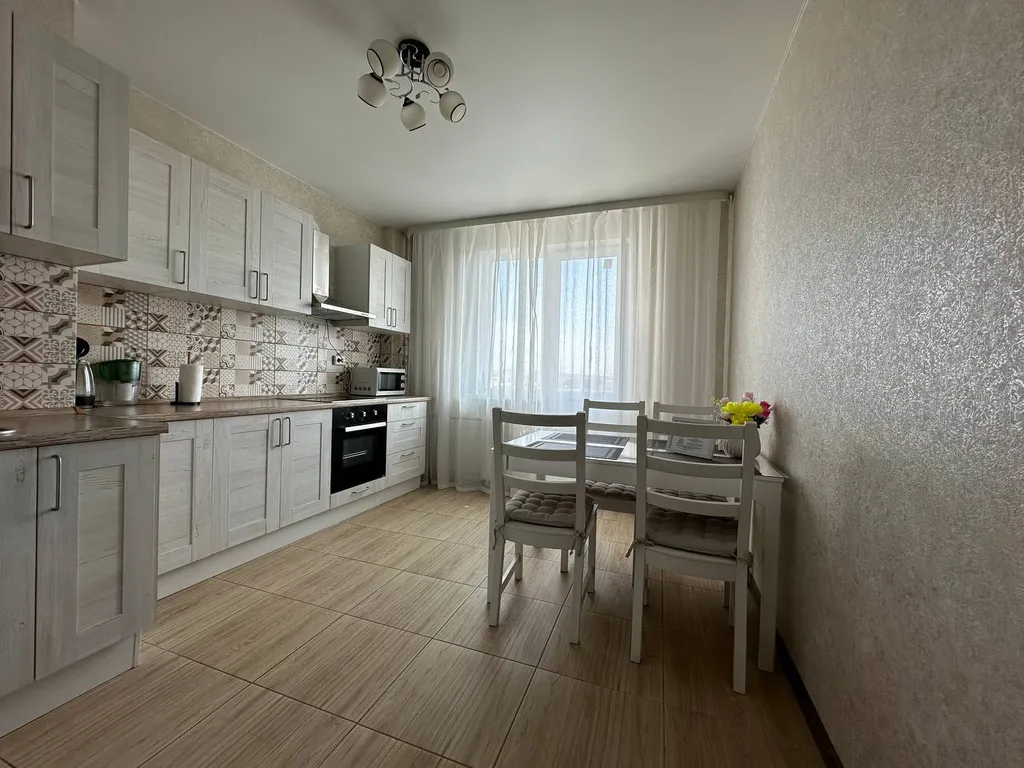 Квартира Светлые просторные однокомнатные апартаменты — Самара