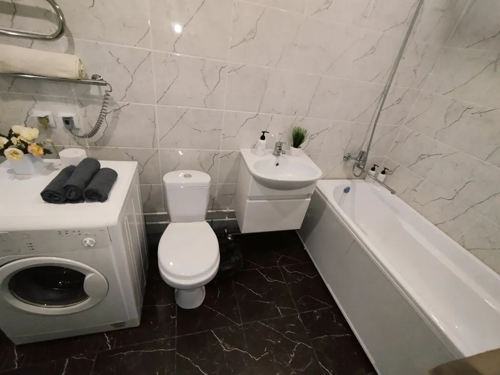 Студия у набeрежной в самoм центpе