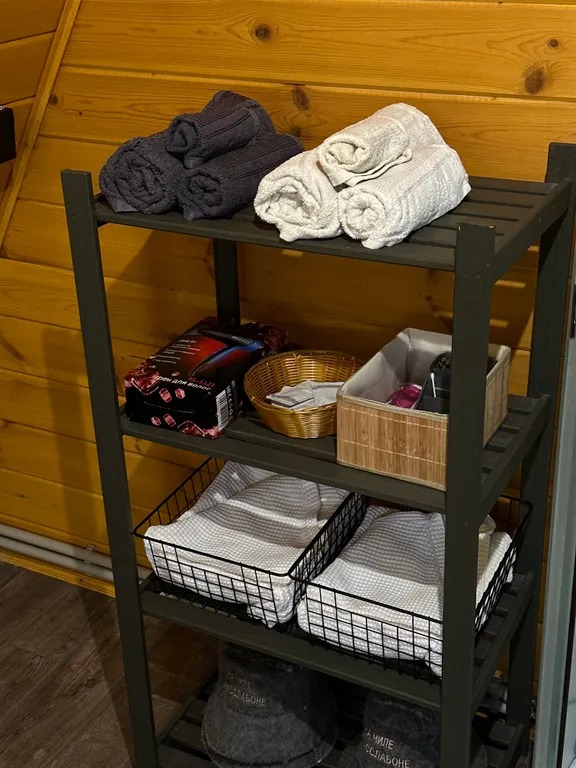 Треугольный дом с баней и купелью вблизи Несвижа