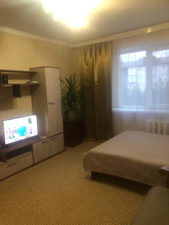 Светлая, уютная квартира в тихом районе с большой лоджией