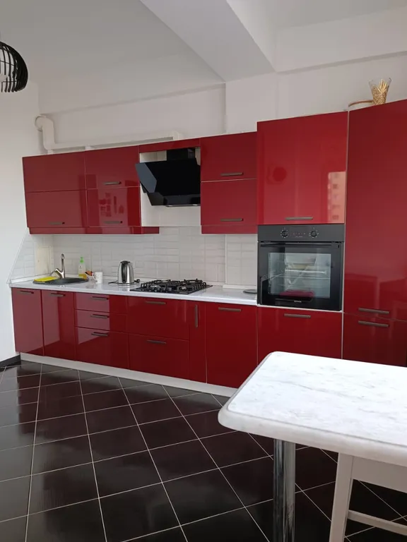 Просторная квартира с видом на море