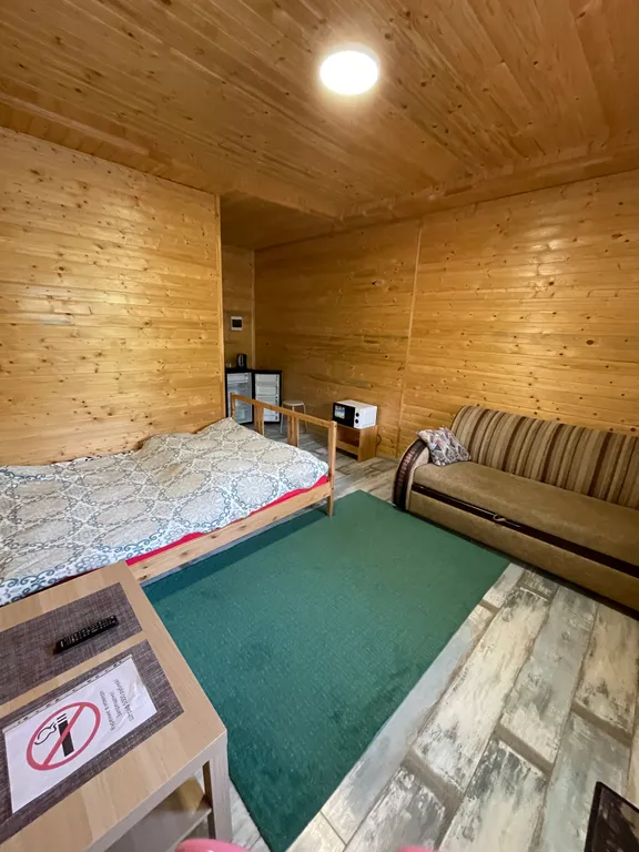 Номер с видом на горы и реку