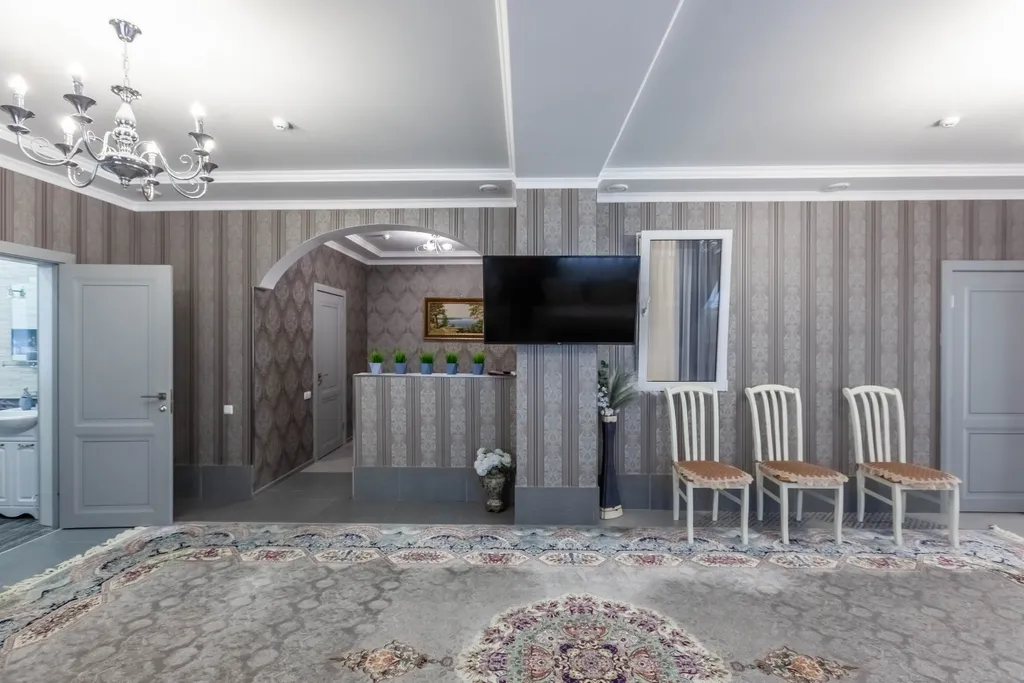 Трёхкомнатная квартира с евроремонтом в новом двухэтажном здании