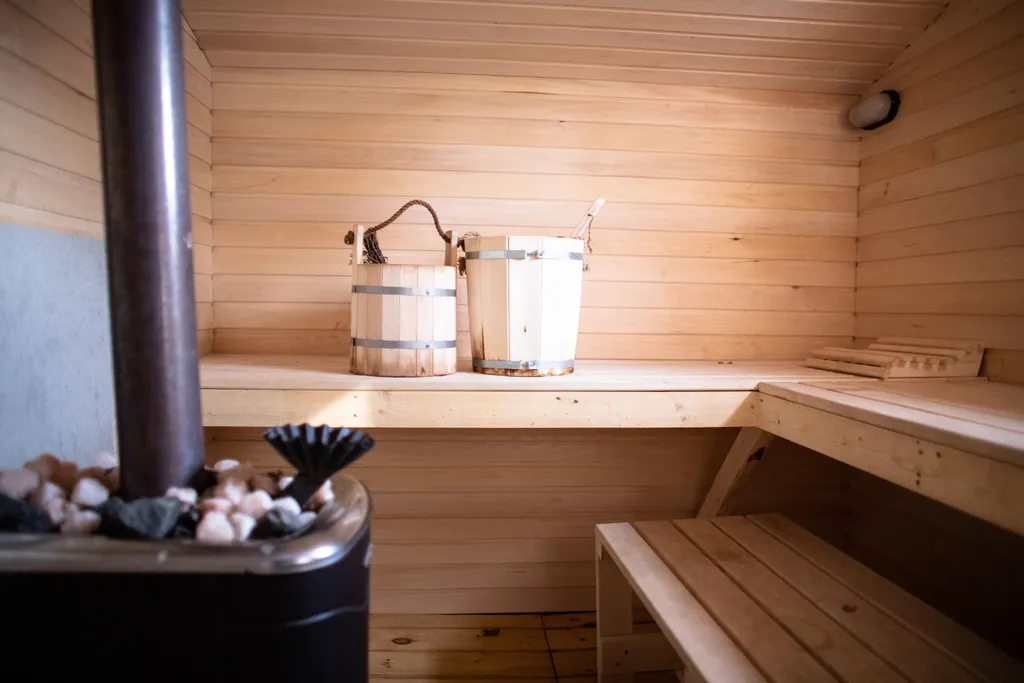 Коттедж Отдельный, уютный дом в 100 метрах от моря — Новоотрадное