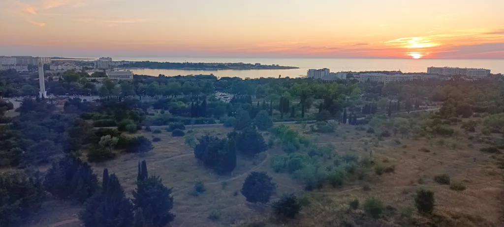 Квартира Квартира Необыкновенно чарующий вид на море и парк — Севастополь