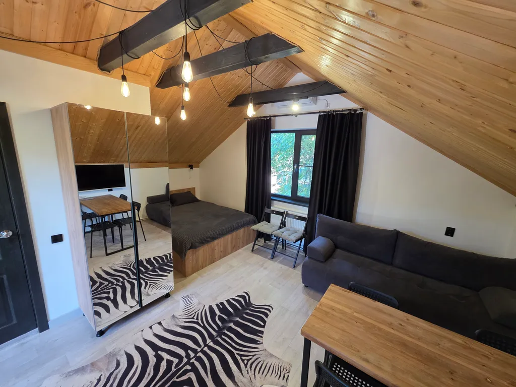 Мансарда с балконом