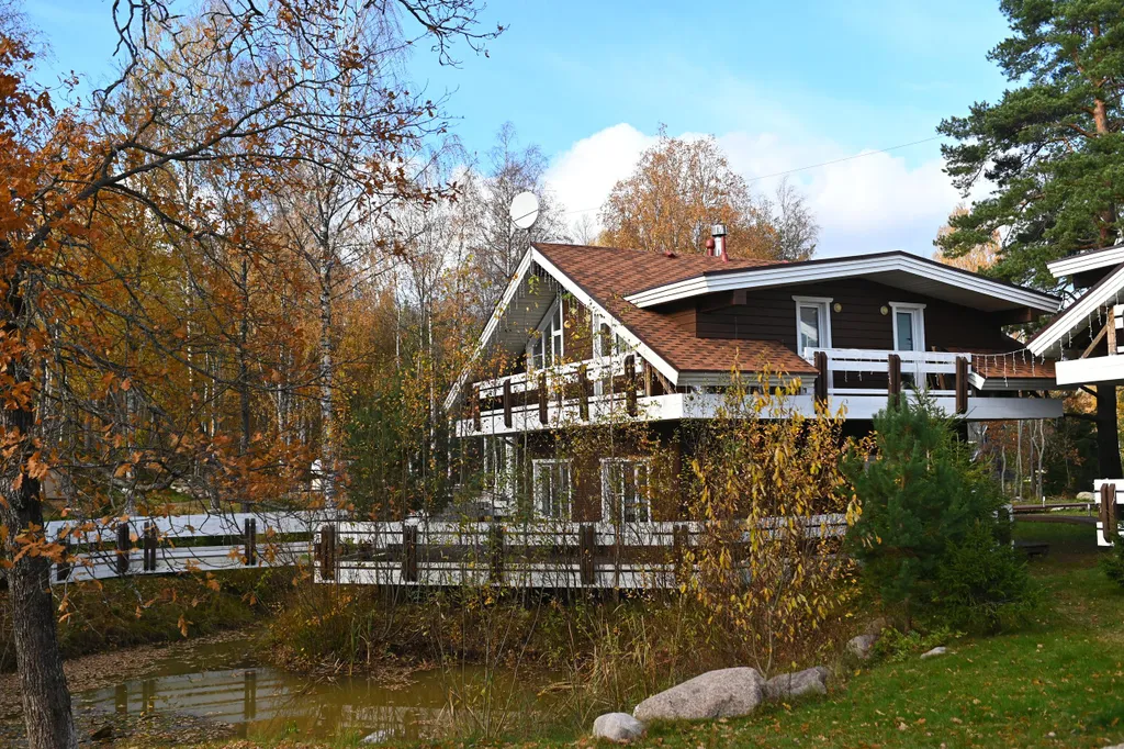 9-комнатный Дом