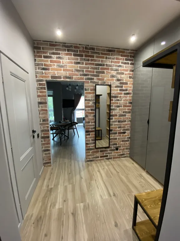 Дизайнерская квартира около Тихого озера