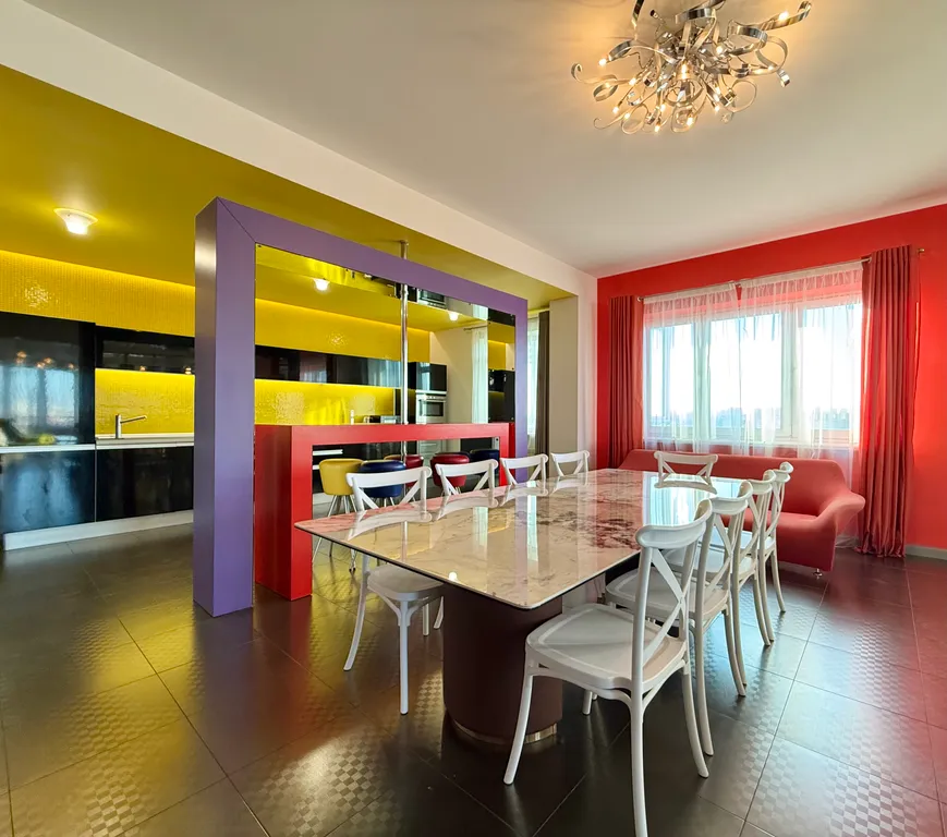 Апартаменты 5-комнатные в центре города