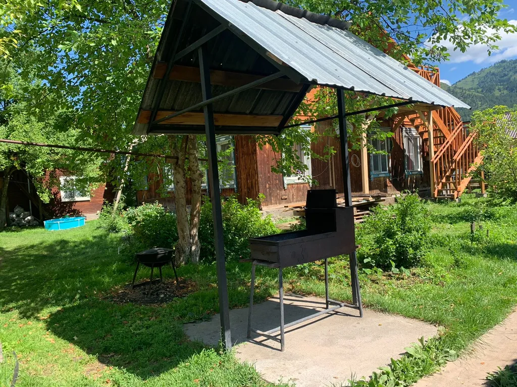 Благоустроенный домик с видом на сосновый бор