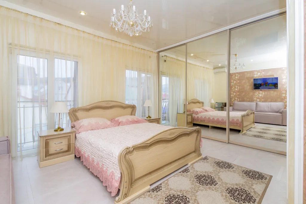 Квартира Квартира Трехместный делюкс в французском стиле — Геленджик