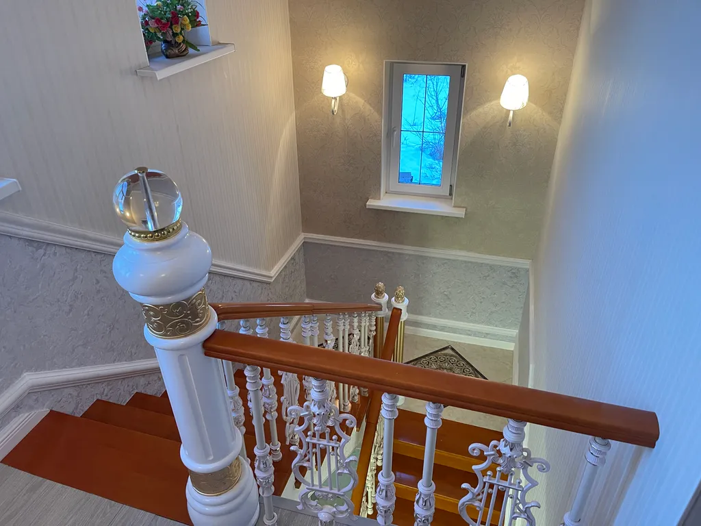 Уютный двухэтажный дом в Южно-Сахалинске в черте города